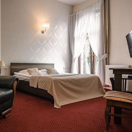Hotel Korona Рыбник Экстерьер фото